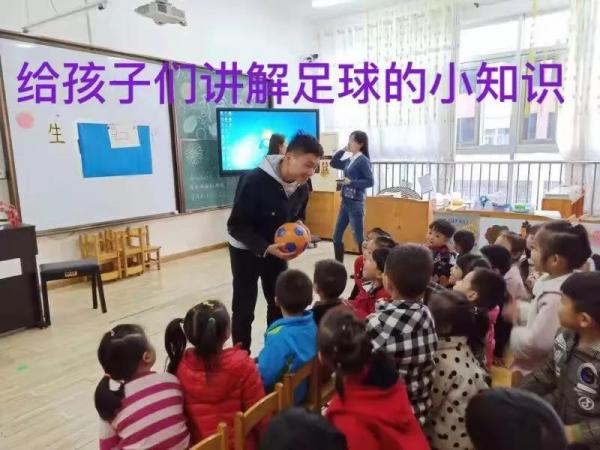 16级男幼师实习1.jpg
